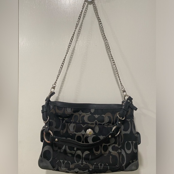 Coach Handbags - FINAL PRICE 💚Coach Chelsea Optic Signature Large Hobo Shoulder Bag Black/Grey